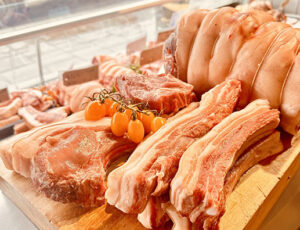 Mangalitsa cross Berkshire Pork Box